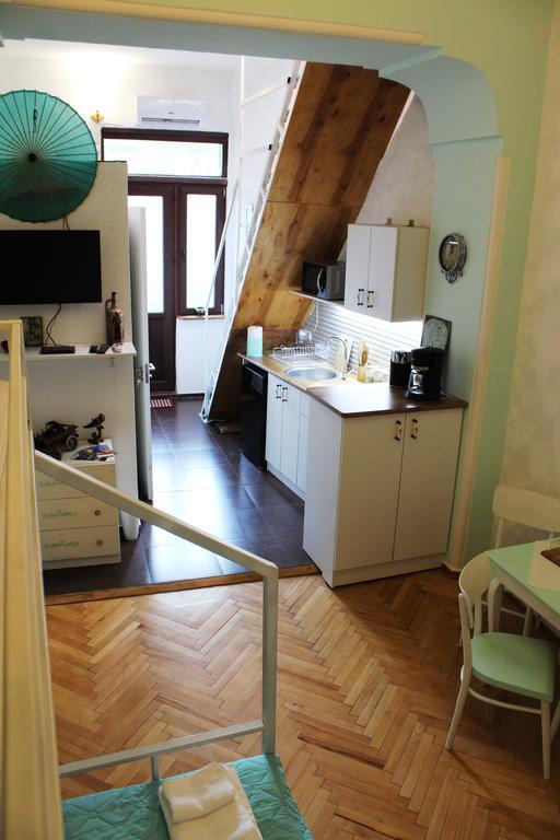 Old Town Studio With Picture Perfect Terrace ! Tbilisi Exteriér fotografie